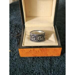 Elegant Gucci Marmont Snake Ring